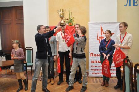 Молодость и интеллект – залог будущих побед. Турнир по брейн-рингу в Санкт-Петербурге