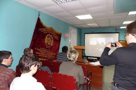 Алтайские коммунисты провели круглый стол о роли личности И.В. Сталина в истории