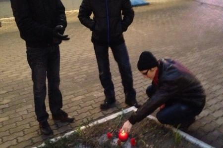 Комсомольцы в Белгороде почтили память героев красноармейцев, освободивших город от деникинцев в декабре 1919 года