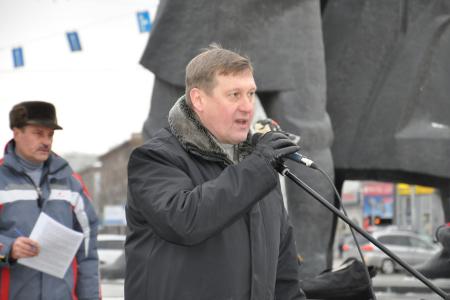 Нерешенные проблемы обманутых дольщиков — позор новосибирской власти! А.Е.Локоть принял участие в акции протеста обманутых дольщиков