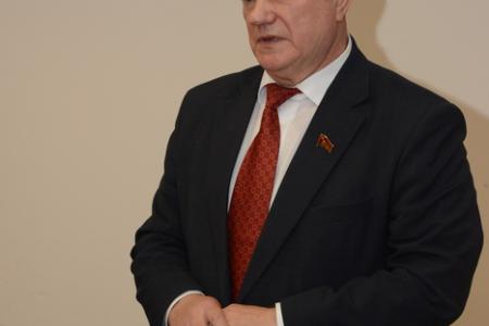 Г.А. Зюганов наградил памятной медалью ЦК КПРФ группу министров СССР