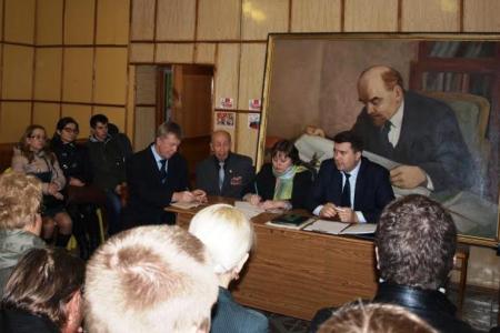 Депутат-коммунист Госдумы Олег Лебедев встретился с жителями Чернского района Тульской области
