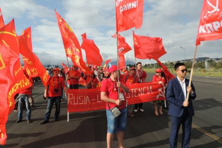 Делегация российского комсомола принимает участие во Всемирном фестивале молодежи и студентов в Эквадоре