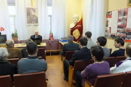 Калуга. Молодёжный политклуб: «Выдающийся большевик и революционер — товарищ Киров»