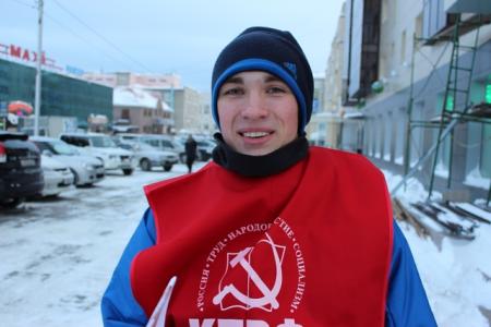 Коммунисты Магадана провели пикеты в поддержку братского украинского народа