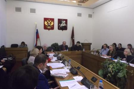Вернуть жилье добросовестным приобретателям! Депутаты фракции КПРФ в Мосгордуме встретились с жителями столицы