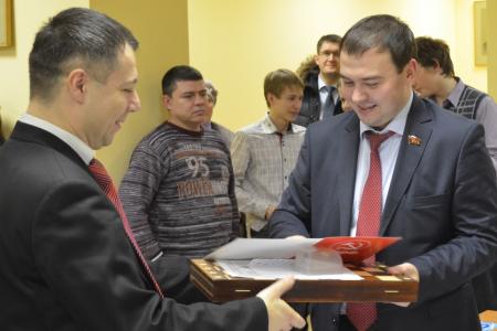Ю.В.Афонин наградил победителей и призёров шахматного турнира памяти В.А. Стародубцева