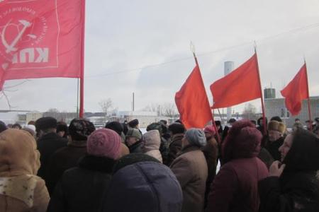 Пензенская область. Митинг в Лопатино: Коммунисты и жители районного центра решительно выступили против закрытия ЦРБ