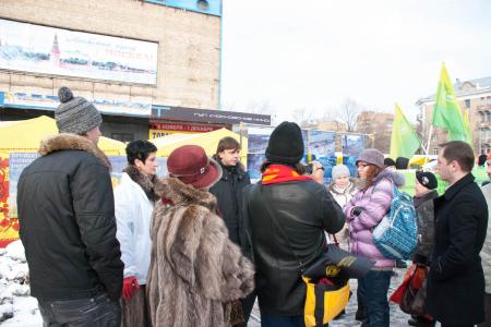 Москва. В Коптево граждане провели на улице фотовыставку против строительства Северо-Западной хорды  
