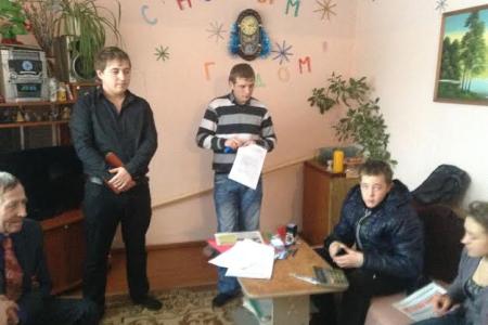 Тюменская область. В селе Овсянниково высадился комсомольский десант