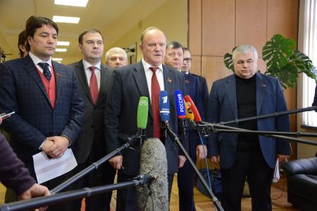 Г.А. Зюганов: «Надеюсь, что возникшие на Украине проблемы будут разрешены достойно и мирно»