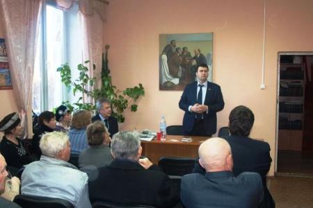 Депутат-коммунист Госдумы Олег Лебедев встретился с жителями города Донского Тульской области