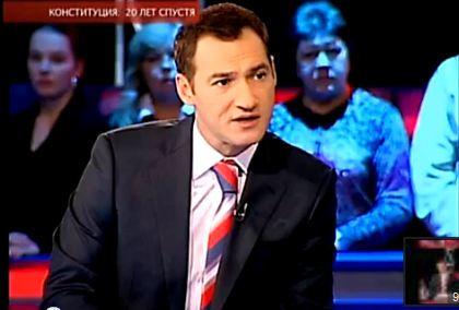 Секретарь ЦК КПРФ С.П.Обухов о президентском самодержавии и "танковой Конституции".Фрагменты дискуссии на "Право голоса" (ТВЦ)