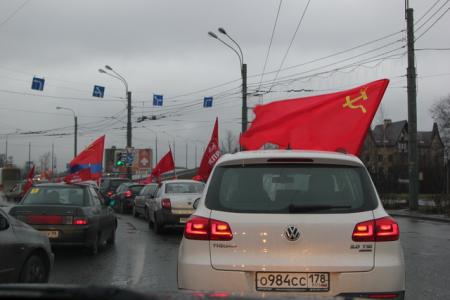 Даешь обновленное Союзное государство! Коммунистический автопробег в Санкт-Петербурге