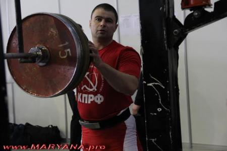 В Москве при поддержке Спортивного Клуба КПРФ прошел чемпионат Европы по «Русскому Жиму»