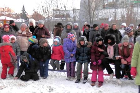 В новогоднюю ночь сбываются мечты! Праздничный митинг курганских коммунистов с участием  Деда Мороза