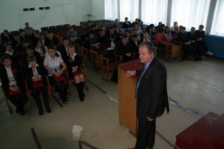 Фракция КПРФ в Народном Собрании Карачаево-Черкесской Республики отметила 148-летие со дня рождения ученого-исследователя и революционера М.И.Бруснева