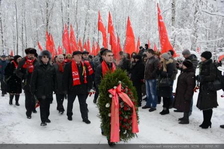 По земле, опаленной блокадой... Репортаж о поездке Г.А. Зюганова в Санкт-Петербург и Ленинградскую область