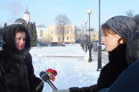 Калуга: «Ленин жил! Ленин жив! Ленин будет жить!»