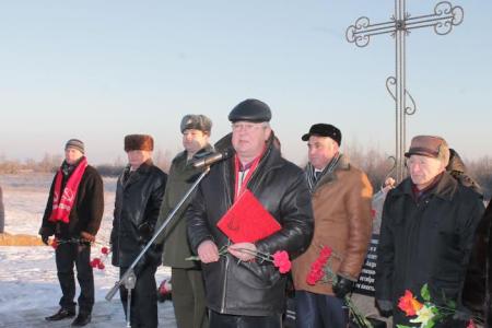 Коммунисты Псковской области отметили 70-летие освобождения Великолукского района 