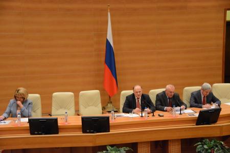 Фракция КПРФ в Госдуме провела первое заседание в новом году