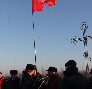 Коммунисты Псковской области отметили 70-летие освобождения Великолукского района 