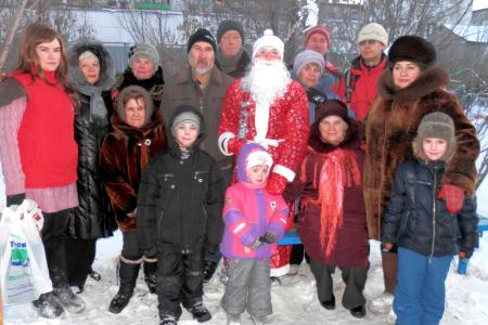 В новогоднюю ночь сбываются мечты! Праздничный митинг курганских коммунистов с участием  Деда Мороза