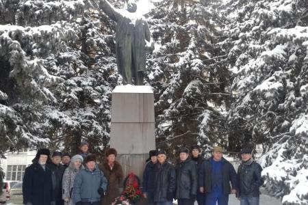 Калуга: «Ленин жил! Ленин жив! Ленин будет жить!»