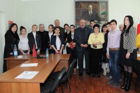 Казбек Тайсаев: «За Единство Осетии! За единство Народа!»