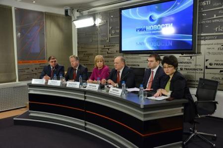 Не допустить превращения страны в политическую «кущевку»! Пресс-конференция Г.А. Зюганова в городе трех революций