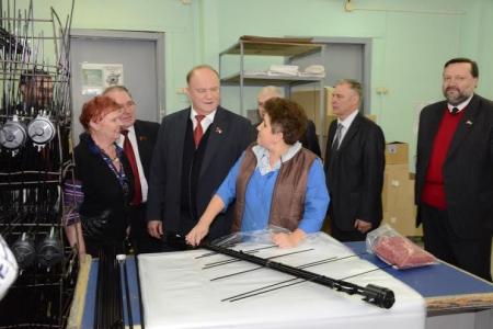 По земле, опаленной блокадой... Репортаж о поездке Г.А. Зюганова в Санкт-Петербург и Ленинградскую область