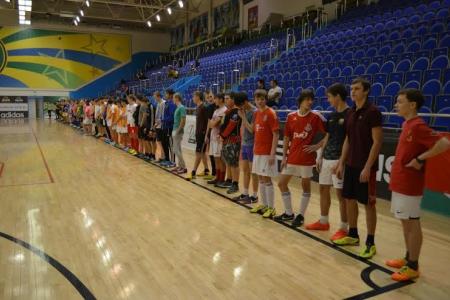 Спортивный клуб КПРФ и комсомол г.Троицка провели футбольный турнир для юношества и молодежи