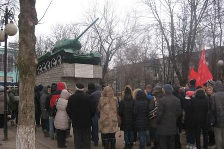 Коммунисты Калуги почтили память советских воинов-освободителей