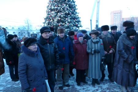 Рязанские коммунисты возложили цветы к памятникам В.И. Ленина