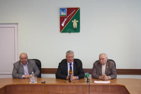 Депутат-коммунист С.В. Муравленко возведет в Старом Осколе памятник детям войны