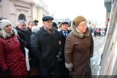 По земле, опаленной блокадой... Репортаж о поездке Г.А. Зюганова в Санкт-Петербург и Ленинградскую область