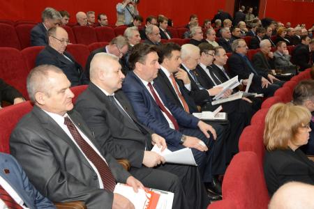 Г.А.Зюганов: "Поддержка КПРФ — это поддержка сильной России!" Завершил работу семинар-совещание руководителей Комитетов региональных отделений КПРФ
