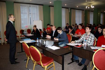 В.Г. Поздняков выступил перед слушателями Центра политической учебы ЦК КПРФ