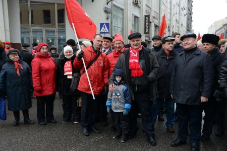 «Армия, защити свой народ!». Шествие и митинг в Москве