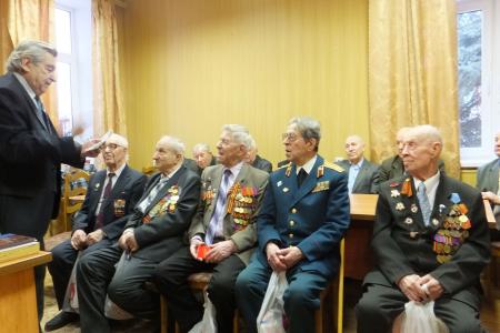 Калужские коммунисты чествуют ветеранов МВД