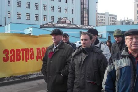 КПРФ-Контроль. Московские коммунисты поддержали жителей Восточного округа Москвы, которые требуют от властей компенсации за снесенные незаконно гаражи