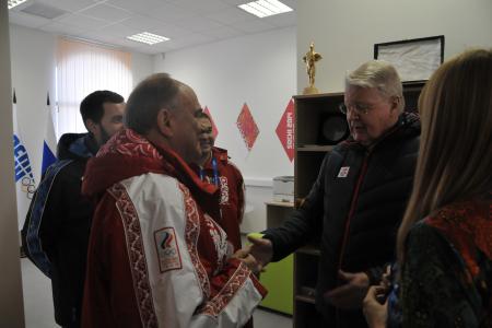 Лидер КПРФ Г.А.Зюганов посетил Олимпийские объекты в Сочи: Олимпиада дает четкий моральный посыл, чтобы в мире прекращались войны, и все состязания проходили лишь на спортивных площадках