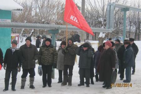 Республика Марий Эл. В поселке Мари-Турек прошел митинг, посвященный закону «О детях войны» и предстоящему празднику Советской Армии и Военно-Морского Флота