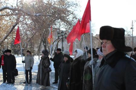 В Тюмени состоялось торжественное заседание и  митинг, посвященные 96 годовщине Советской Армии и Военно-Морского Флота