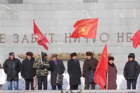 Ульяновск. Митинг в честь 96-й годовщины Советской Армии и Военно-Морского Флота