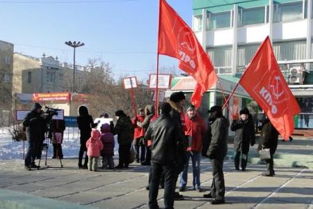 Коммунисты Амурской области вышли на защиту Детей войны
