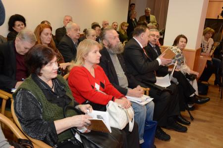 К 180-летию со дня рождения Д.И. Менделеева. Фракция КПРФ в Госдуме провела круглый стол о всемирном значении научного наследия великого русского ученого