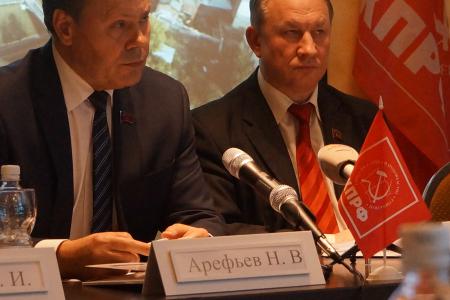 Депутаты-коммунисты провели пресс-конференцию в Нижнем Новгороде
