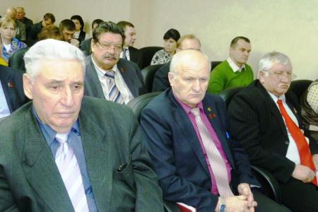 Алтайские коммунисты провели круглый стол на экологическую тему