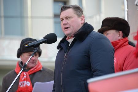 «За детей войны! За их благополучие!». Многотысячный митинг в Москве